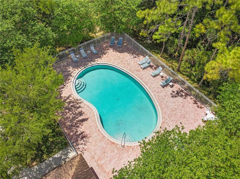 2 bedroom Townhouse at 8635 Hunters Key Circle, Hunters Key Twnhms At Nort, Tampa — photo 2