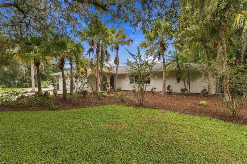 5 bedroom Single Family Residence at 7402 Castle Drive, Racimo Ranches, Sarasota — photo 4