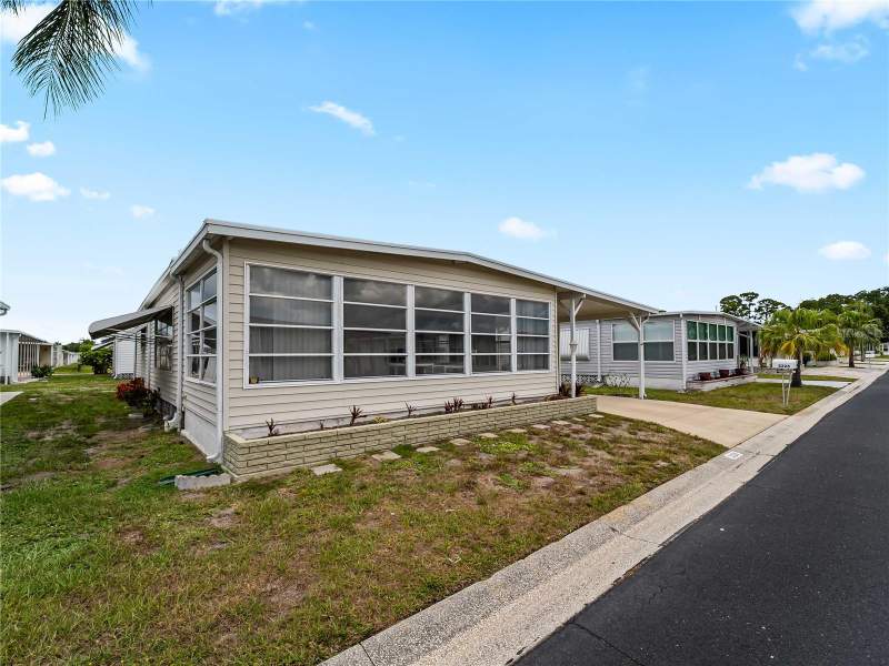 2 bedroom Mobile Home at 3226 Sweet Bay Terrace, Oakwood Manor, Sarasota — photo 3