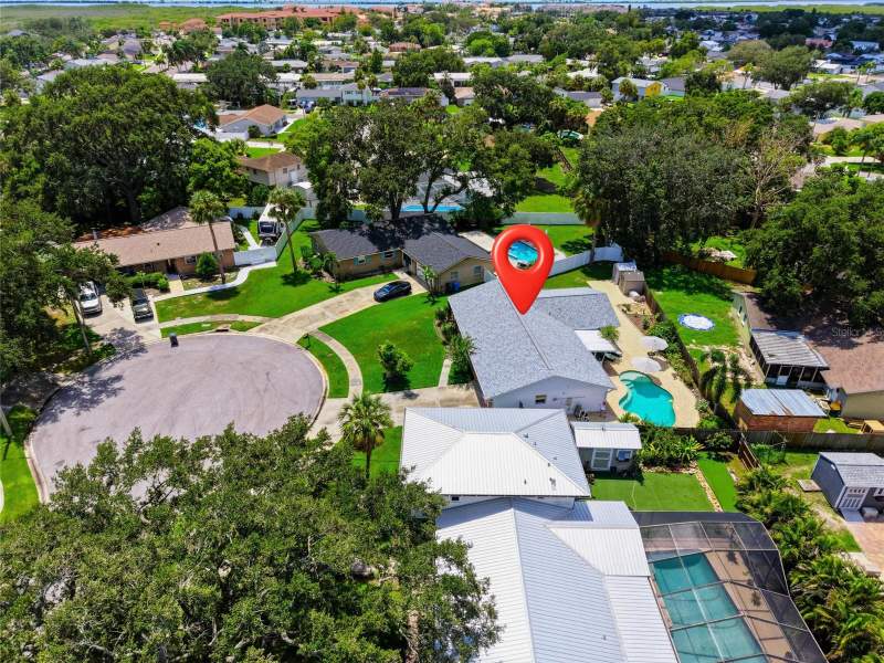 4 bedroom Single Family Residence at 8403 S Flintrock Court, Bay Crest Park, Tampa — photo 4