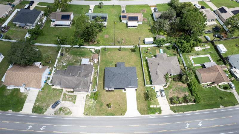 3 bedroom Single Family Residence at 1592 E Normandy Boulevard, Deltona Lakes Unit 11, Deltona — photo 2