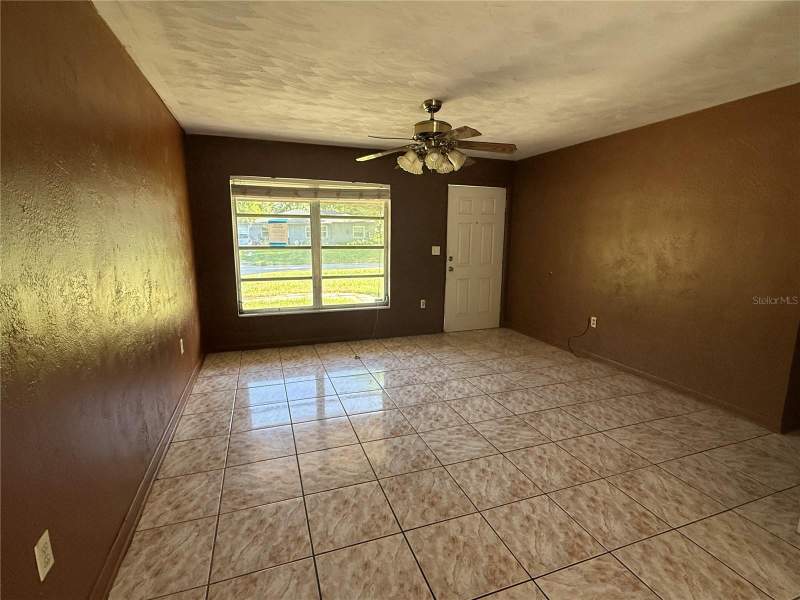 3 bedroom Single Family Residence at 3802 E Esther Street, Grove Villa, Orlando — photo 4