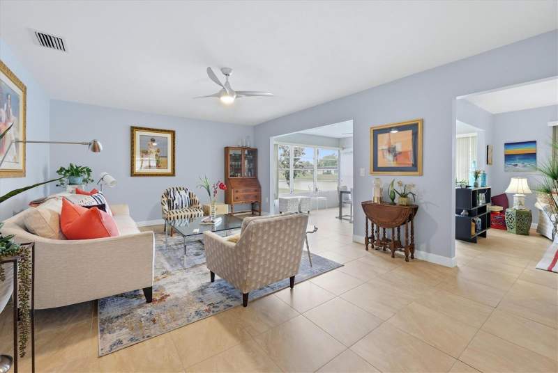 2 bedroom Villa at 3944 Lakeside Road #160, Glen Oaks Ridge Villas 2, Sarasota — photo 3
