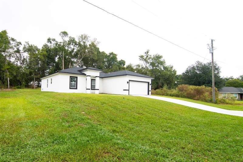 4 bedroom Single Family Residence at 13215 SW 41st Court, Marion Oaks, Ocala — photo 2