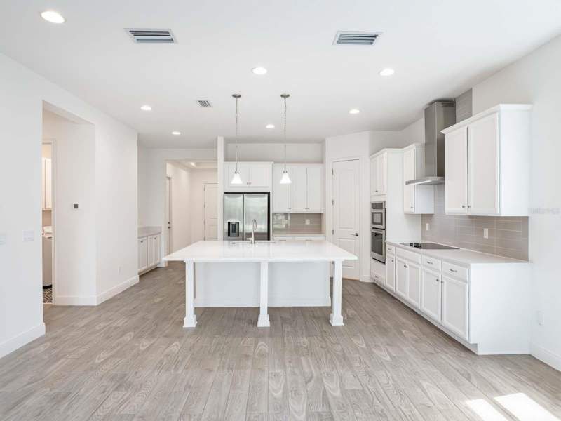 4 bedroom Single Family Residence at 13355 Bromborough Drive, Eagle Crk Village I Ph 2, Orlando — photo 5