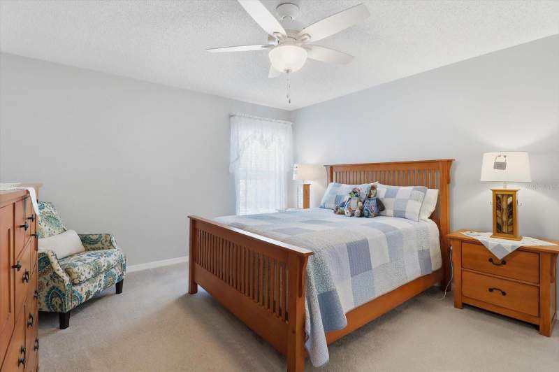 2 bedroom Single Family Residence at 4155 N Lee Street, Oakwood Village, Beverly Hills — photo 5