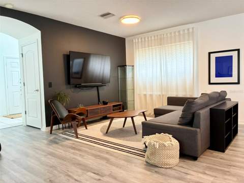 8026 Carriage Pointe Drive, Gibsonton FL - photo 12 of 70