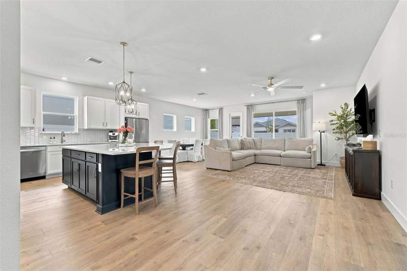 3 bedroom Single Family Residence at 11854 Mile Marsh Drive, Peninsula/Rhodine Lake, Riverview — photo 5