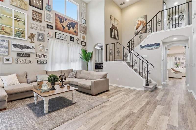 5 bedroom Single Family Residence at 4415 Blue Major Drive, Summerport Ph 05, Windermere — photo 5