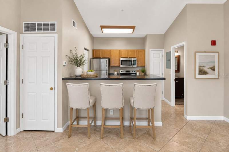 2 bedroom Condominium at 10764 70th Avenue #1304, Beachway Condos, Seminole — photo 4