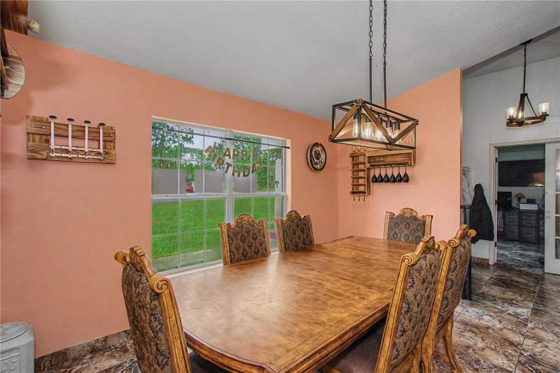 4 bedroom Single Family Residence at 8137 SW 138th Street Road, Marion Oaks Un 11, Ocala — photo 4