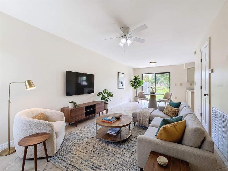 3 bedroom Townhouse at 1718 Adams Circle, Adams Landing, Largo — photo 2