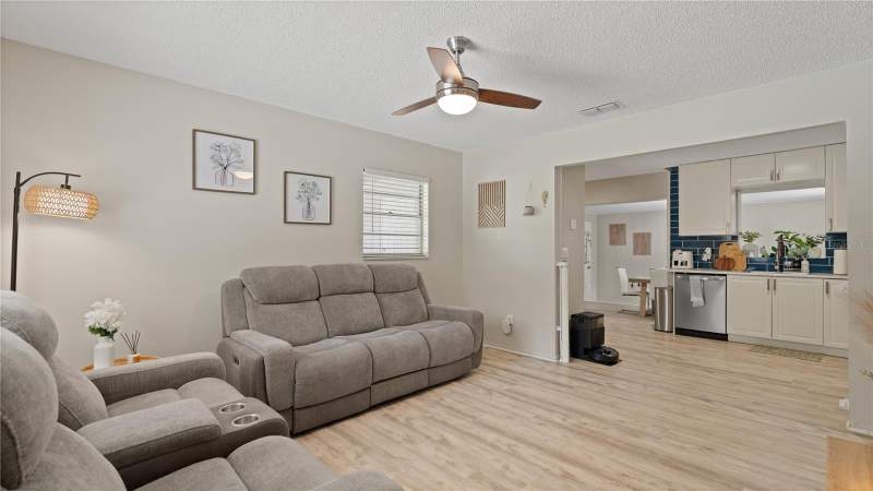 3 bedroom Single Family Residence at 1124 W Desoto Street, Clermont, Clermont — photo 4