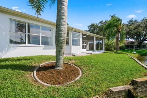 6639 Sun Point Court, New Port Richey FL - photo 9 of 67