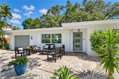 200 Lagoon Drive, Palm Harbor FL - photo 8 of 73