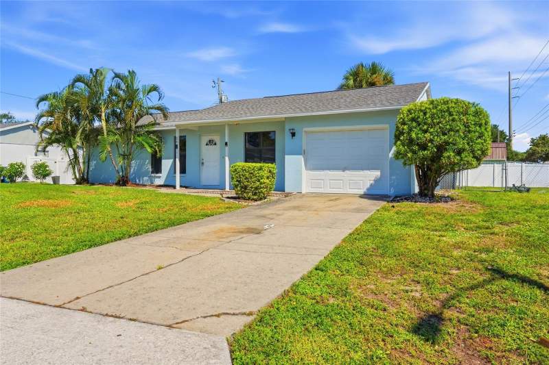 2 bedroom Single Family Residence at 24 Clemson Road, South Venice, Venice — photo 5