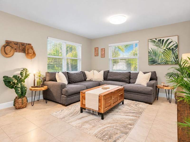 3 bedroom Single Family Residence at 2429 Park Street, Jungle Terrace Sec A, St Petersburg — photo 3