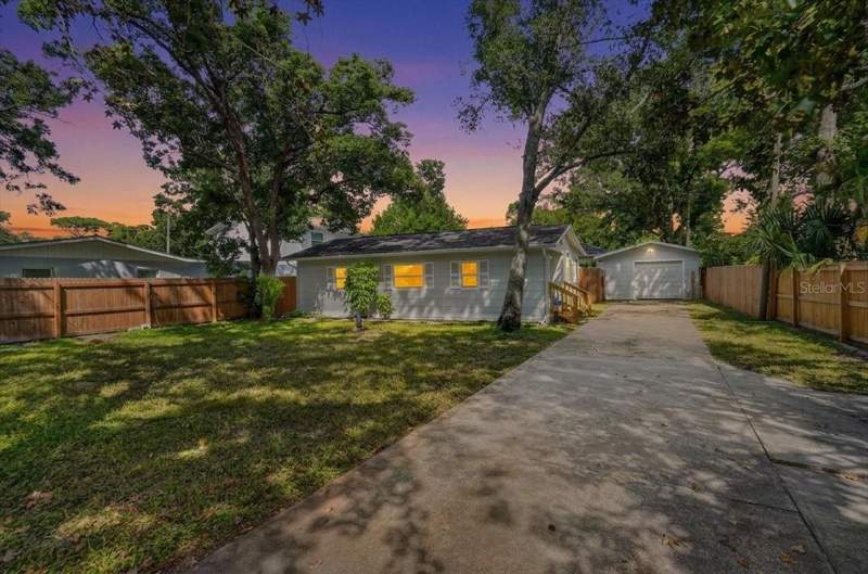 2 bedroom Single Family Residence at 5025 72nd Street, Doran Park, St Petersburg — photo 1