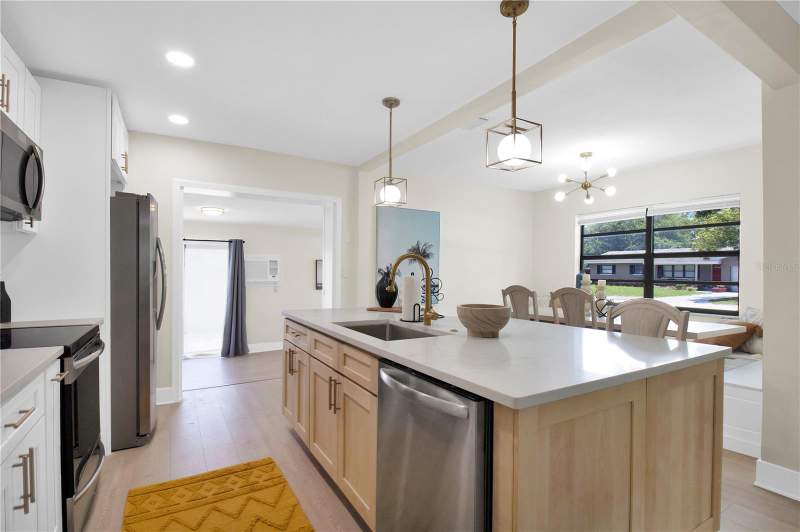 4 bedroom Single Family Residence at 1608 Ottawa Road, Maddox Sub, Clearwater — photo 4