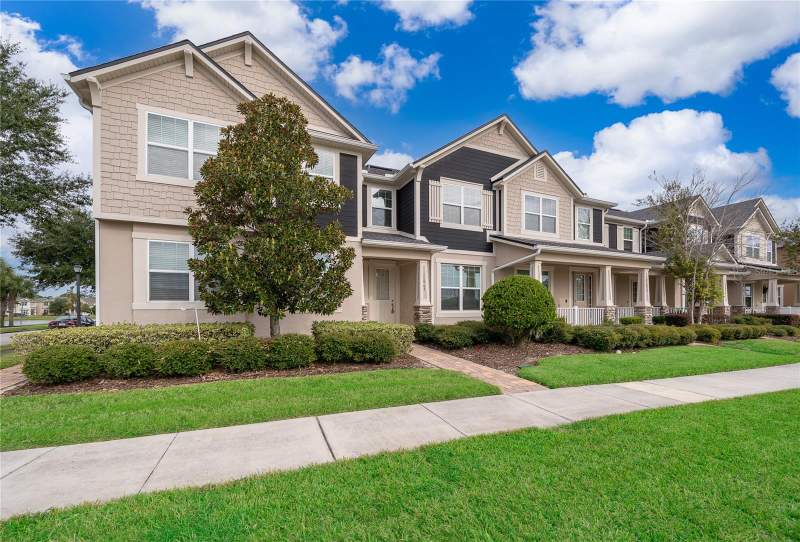 3 bedroom Townhouse at 11963 Vermillion Avenue, Windermere Trails, Windermere — photo 3