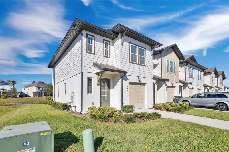 3 bedroom Townhouse at 1484 Discovery Street, Festival Ph 4, Davenport — photo 2