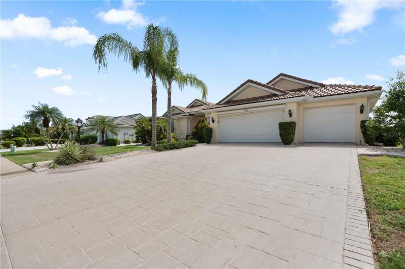 3 bedroom Single Family Residence at 2122 Platinum Drive, Sun City Center Unit 256, Sun City Center — photo 3