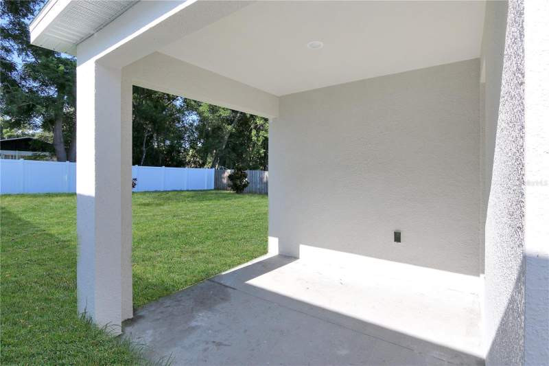 3 bedroom Single Family Residence at 226 W HERRICK AVENUE, N/A, EUSTIS — photo 5
