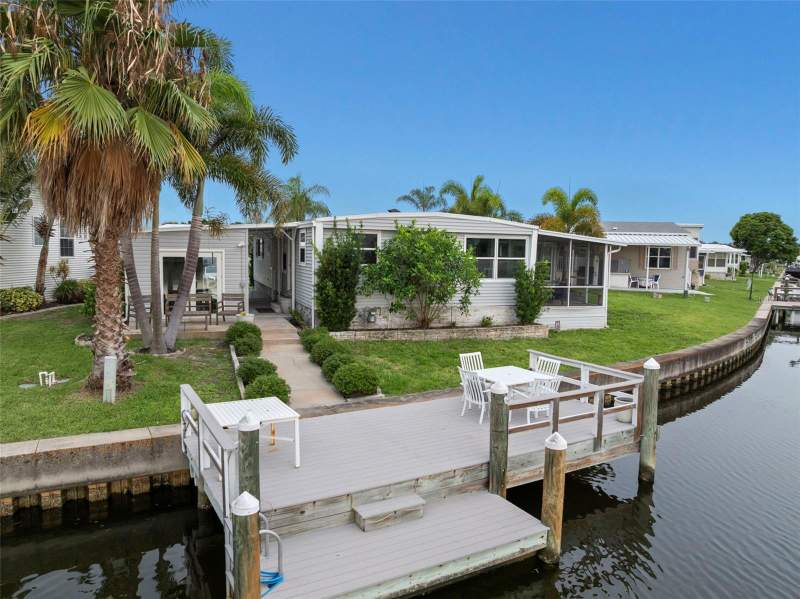 2 bedroom Mobile Home at 7162 Mount Arlington Drive #417, Mobel Americana Mobile Home Park Unrec, St Petersburg — photo 5
