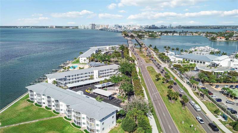 2 bedroom Condominium at 769 John Ringling Boulevard #2, Sarasota Harbor East, Sarasota — photo 5