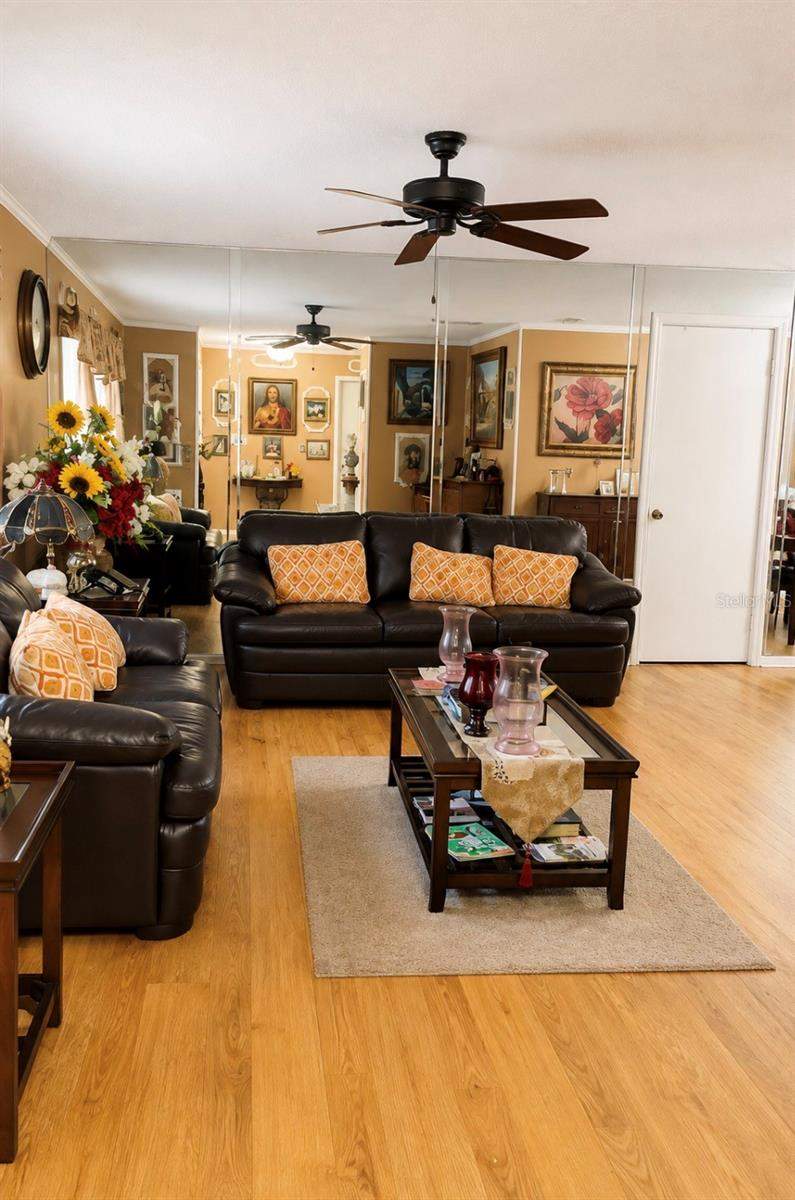 3 bedroom Single Family Residence at 1012 Forest Circle, Oak Forest Unit 2A, Winter Springs — photo 2