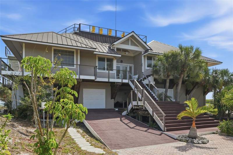 4 bedroom Single Family Residence at 211 Kingfisher Drive, Punta Robalo, Captiva — photo 4