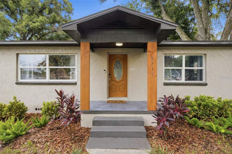 3 bedroom Single Family Residence at 8719 N Temple Avenue, Temple Terraces, Tampa — photo 2