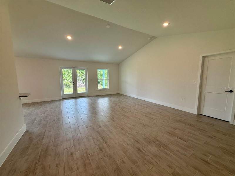 3 bedroom Single Family Residence at 9325 Galaxie Circle, Port Charlotte Sec 071, Port Charlotte — photo 5