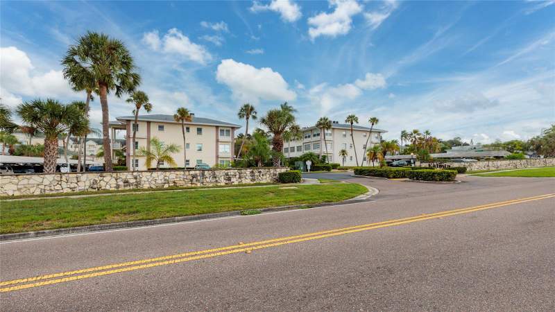 2 bedroom Condominium at 1235 S Highland Avenue #2-301, Kalmia Condo, Clearwater — photo 3