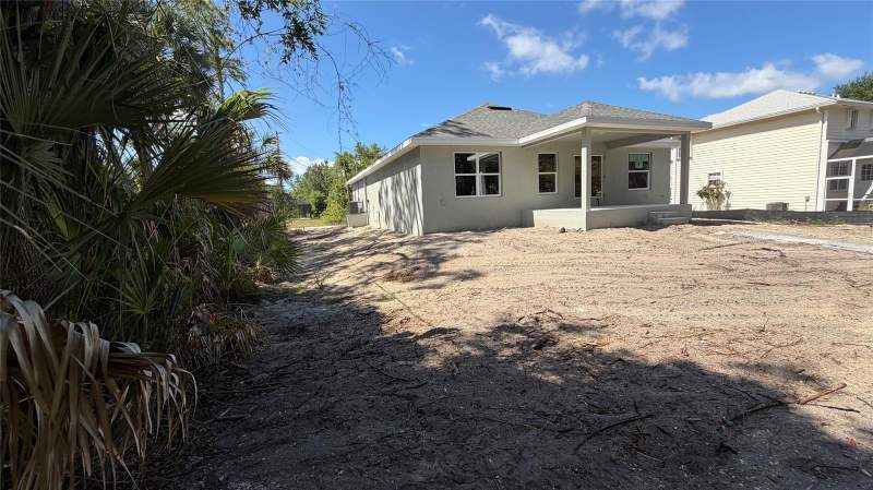 3 bedroom Single Family Residence at 17492 Quincy Avenue, Port Charlotte Sec 031, Port Charlotte — photo 5
