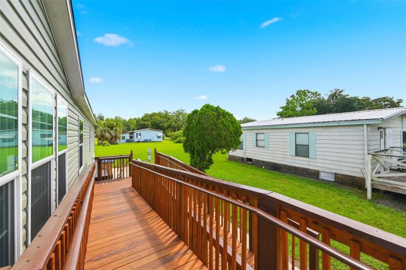 5 bedroom Manufactured Home at 209 Ellsworth Drive, Broadmoor, Kissimmee — photo 3