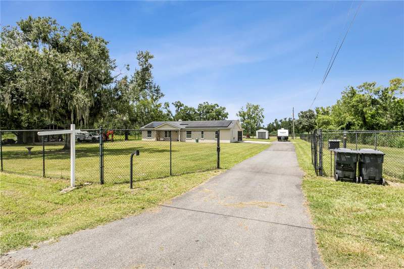 4 bedroom Single Family Residence at 10710 Bill Tucker Road, Wimauma, Wimauma — photo 2