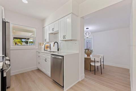 5769 Dartmouth Avenue, St Petersburg FL - photo 14 of 32