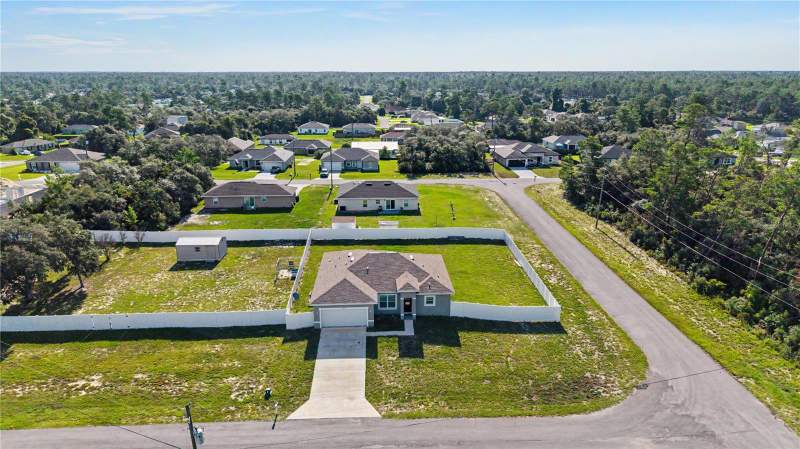 4 bedroom Single Family Residence at 17199 SW 43rd Court, Marion Oaks, Ocala — photo 5
