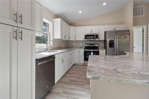 6243 N Matheson Divide, Dunnellon FL - photo 8 of 33