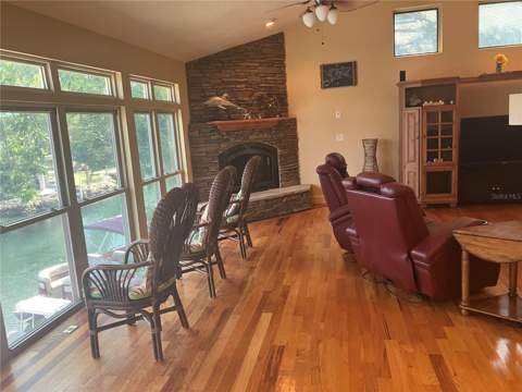 5361 Circle Drive, Weeki Wachee FL - photo 7 of 55