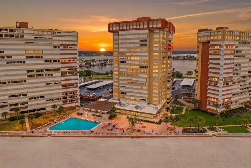 1 bedroom Condominium at 17920 Gulf Boulevard #1502, Redington Towers Bldg 2 Condo, St Petersburg — photo 3