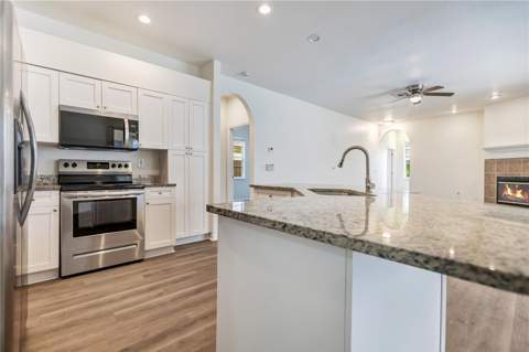 9303 Heritage Oak Court, Tampa FL - photo 10 of 39