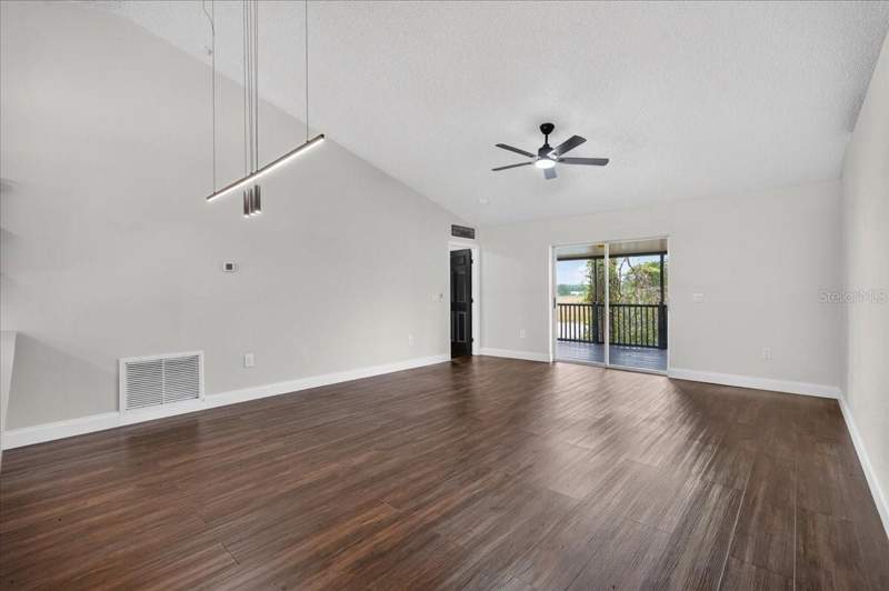 3 bedroom Single Family Residence at 8221 Normandy Drive, Highland Lakes, Weeki Wachee — photo 5