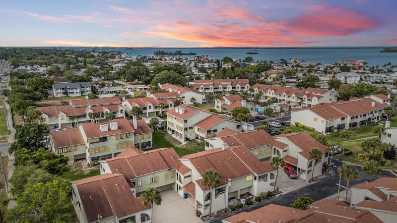 637 DRAKE LANE home for sale in Curlew Landings