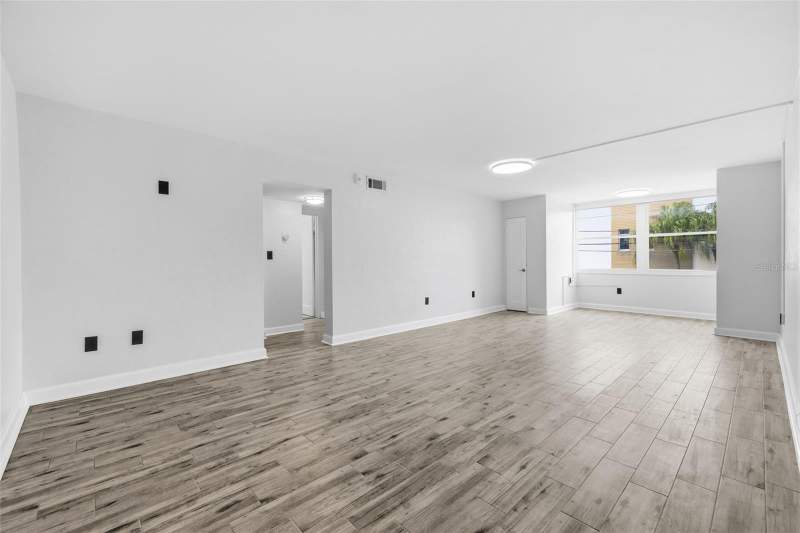 1 bedroom Condominium at 841 4th Avenue #27, Suncoast Towers Apts Co-Op, St Petersburg — photo 5