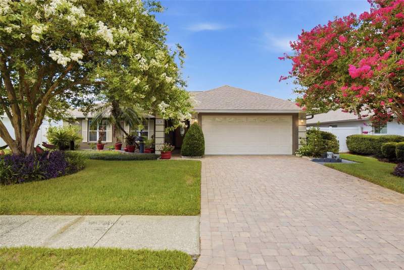 5113 PENNSBURY DRIVE home for sale in Country Place