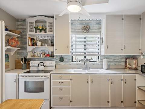5638 Virginia Avenue, New Port Richey FL - photo 9 of 39