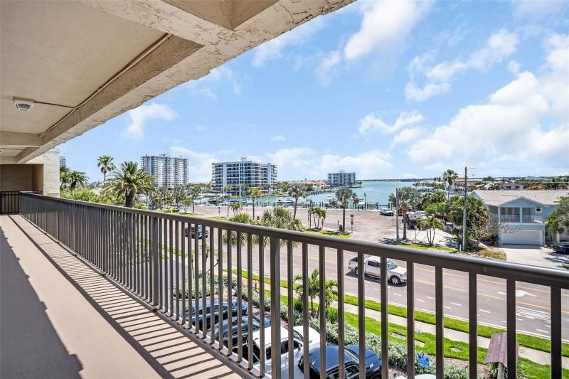 2 bedroom Condominium at 3500 Gulf Boulevard #407B, Montmartre Condo, Belleair Beach — photo 3