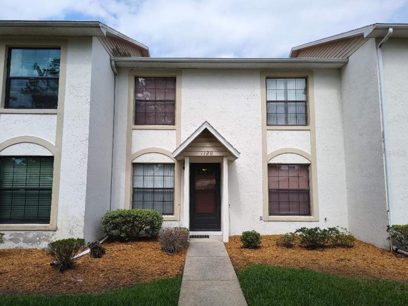 3 bedroom Townhouse at 1120 N ILLINOIS AVENUE, PARK LANE VILLAS, ST CLOUD — photo 2